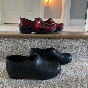 Dansko closed back Clogs